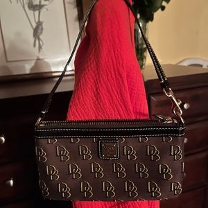 Pre owned Dooney and Bourke wristlet or shoulderpurse